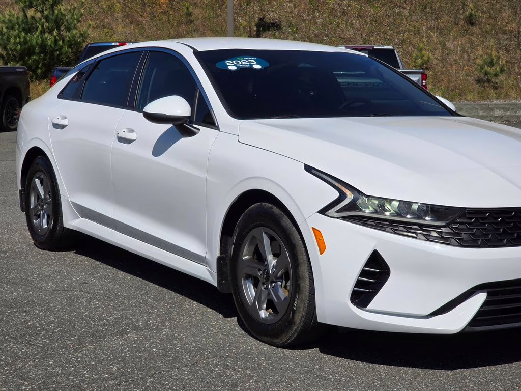 2023 Glacial White Pearl Kia K5 LXS FWD Sedan
