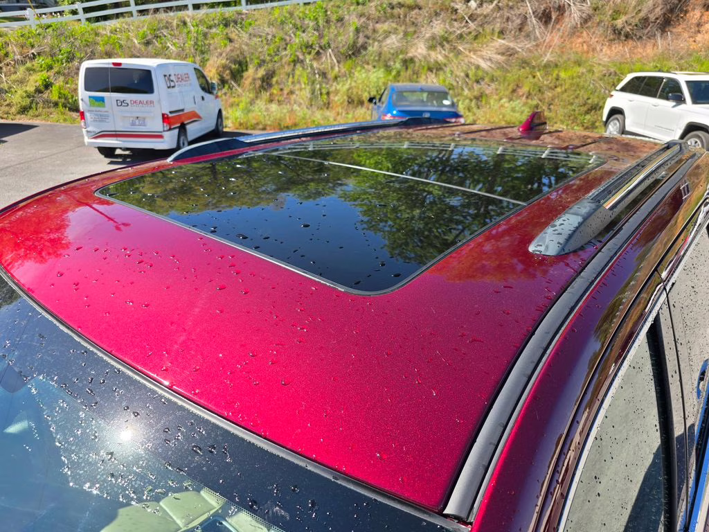 2018 Velvet Red Pearlcoat Jeep Grand Cherokee Overland RWD SUV