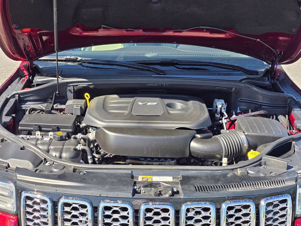 2018 Velvet Red Pearlcoat Jeep Grand Cherokee Overland RWD SUV