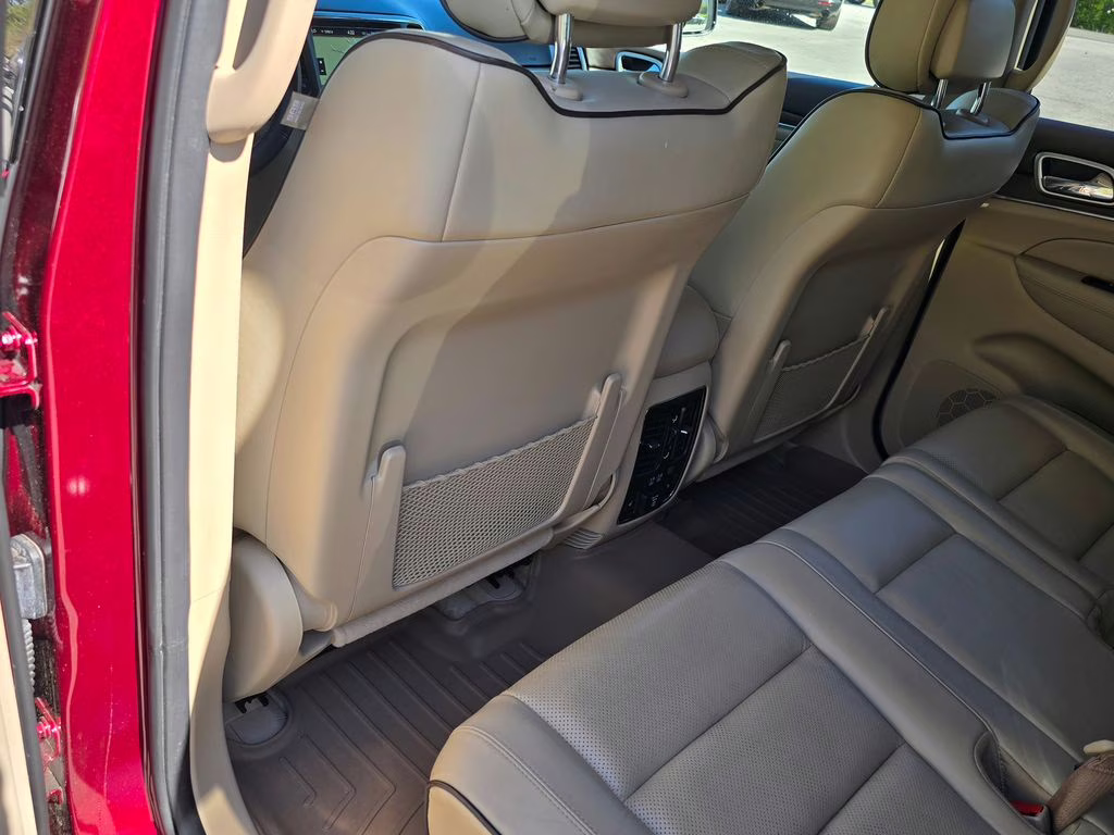 2018 Velvet Red Pearlcoat Jeep Grand Cherokee Overland RWD SUV