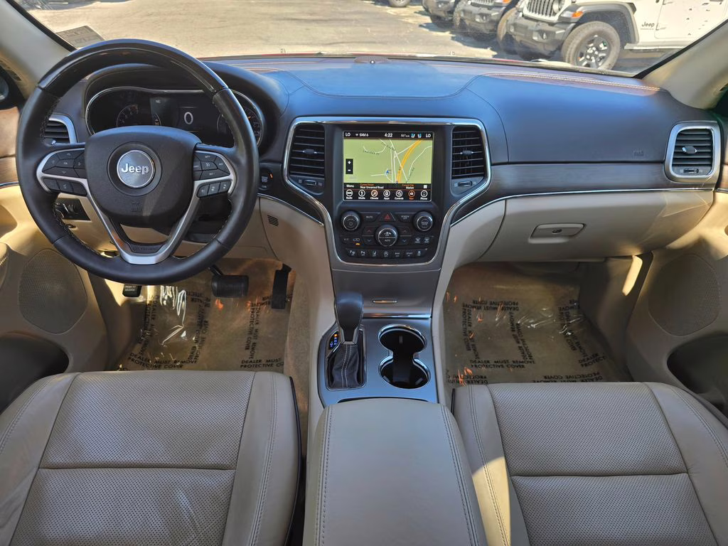 2018 Velvet Red Pearlcoat Jeep Grand Cherokee Overland RWD SUV