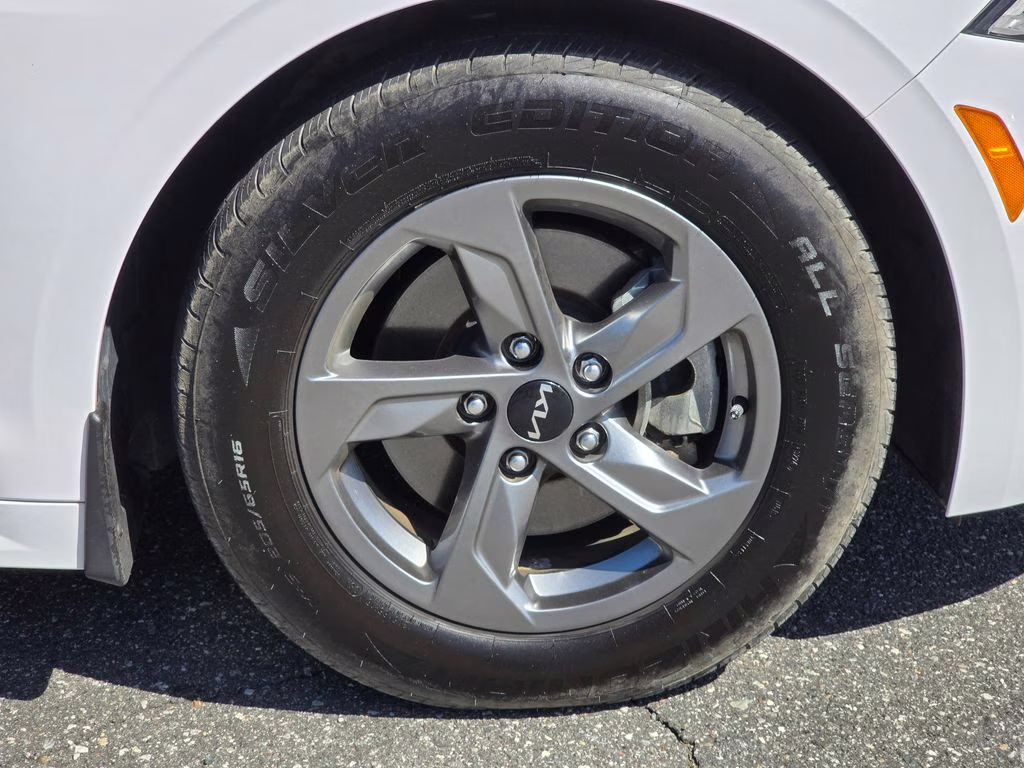 2023 Glacial White Pearl Kia K5 LXS FWD Sedan