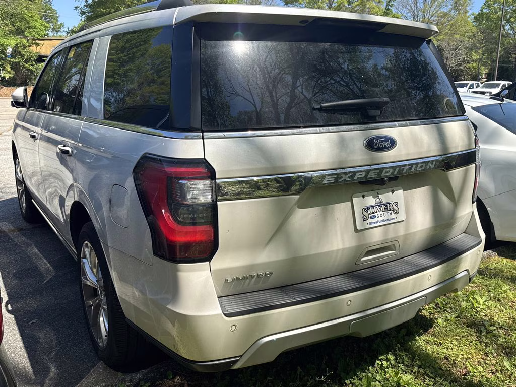 2019 White Platinum Clearcoat Metallic Ford Expedition Limited RWD SUV