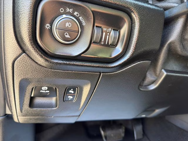 2019 Blue Streak Pearlcoat Ram 1500 Big Horn/Lone Star 4X4 Truck