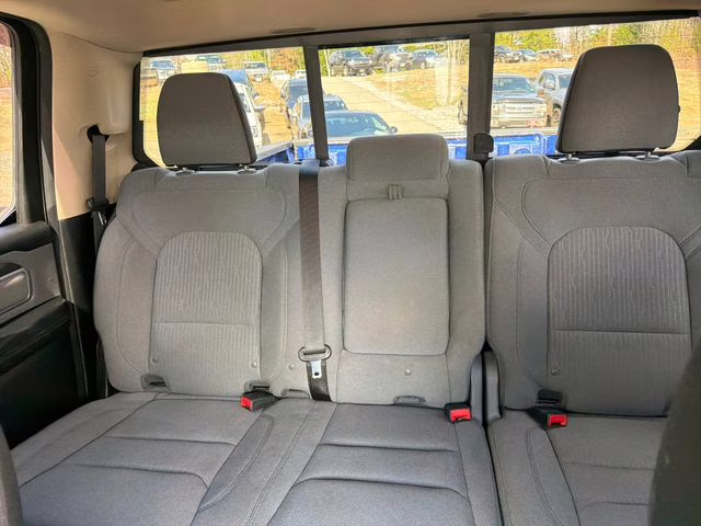 2019 Blue Streak Pearlcoat Ram 1500 Big Horn/Lone Star 4X4 Truck