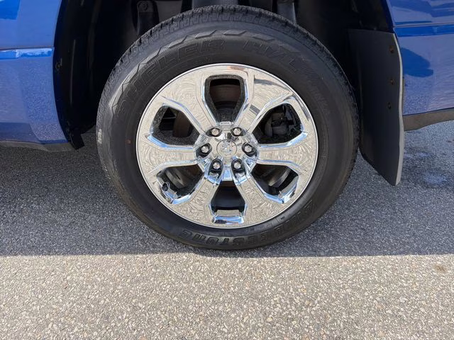 2019 Blue Streak Pearlcoat Ram 1500 Big Horn/Lone Star 4X4 Truck