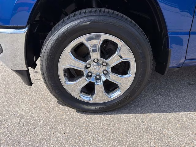 2019 Blue Streak Pearlcoat Ram 1500 Big Horn/Lone Star 4X4 Truck