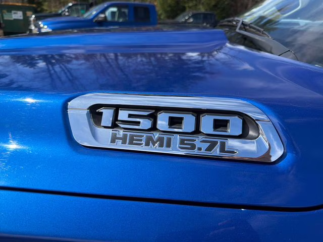 2019 Blue Streak Pearlcoat Ram 1500 Big Horn/Lone Star 4X4 Truck