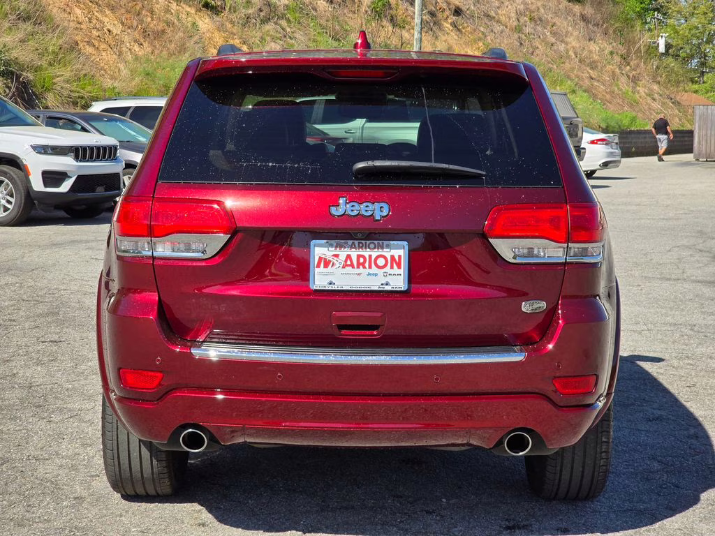 2018 Velvet Red Pearlcoat Jeep Grand Cherokee Overland RWD SUV