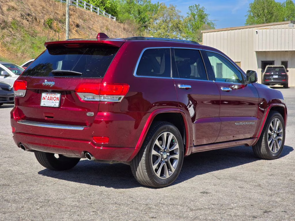2018 Velvet Red Pearlcoat Jeep Grand Cherokee Overland RWD SUV