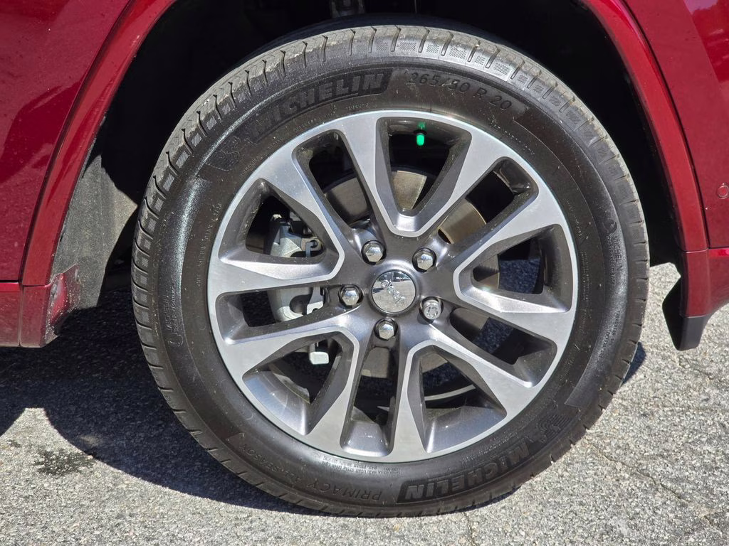 2018 Velvet Red Pearlcoat Jeep Grand Cherokee Overland RWD SUV