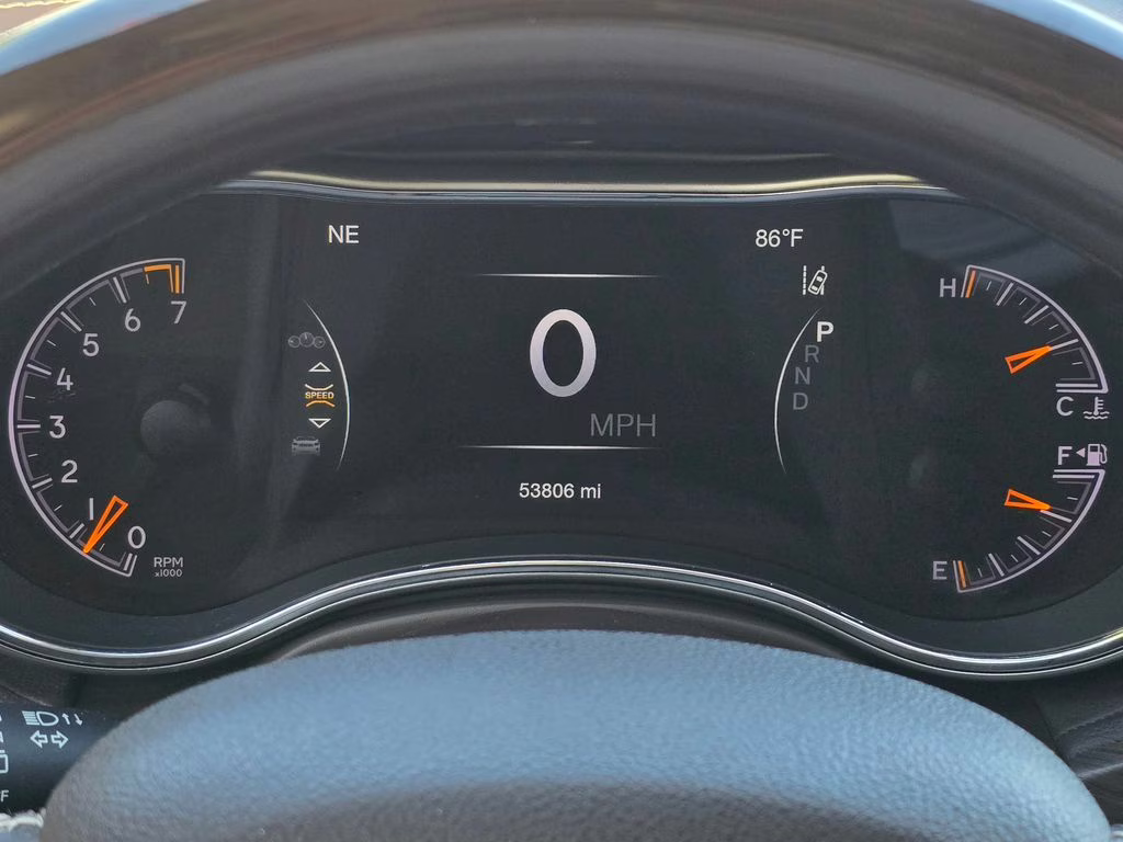 2018 Velvet Red Pearlcoat Jeep Grand Cherokee Overland RWD SUV