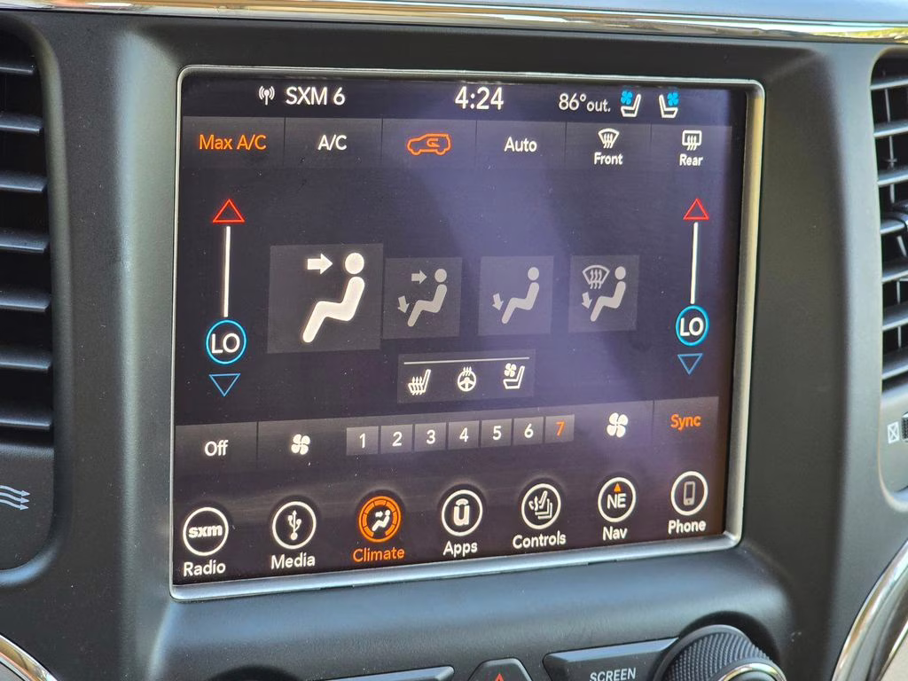 2018 Velvet Red Pearlcoat Jeep Grand Cherokee Overland RWD SUV