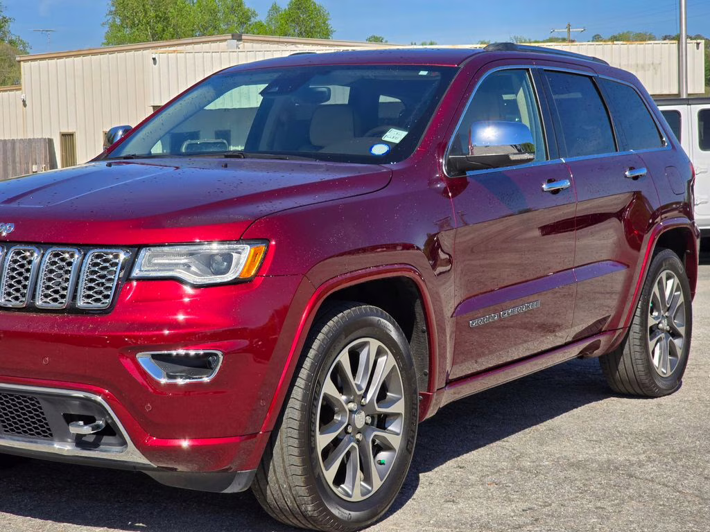 2018 Velvet Red Pearlcoat Jeep Grand Cherokee Overland RWD SUV
