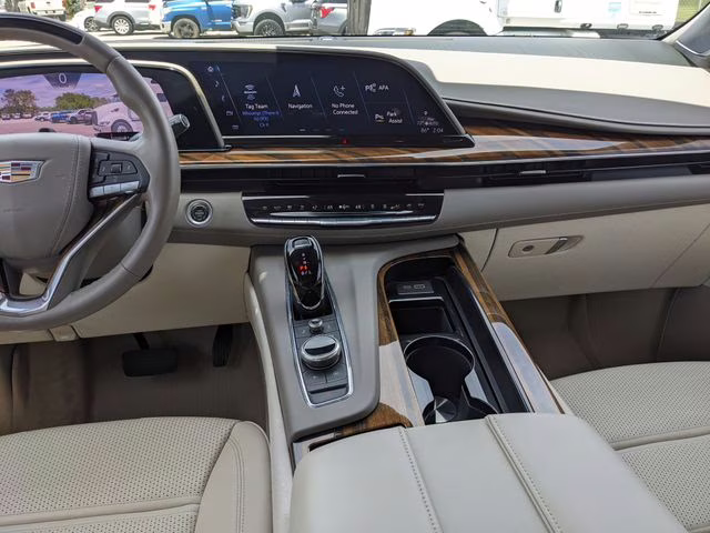 2024 Crystal White Tricoat Cadillac Escalade Sport Platinum 4X4 SUV