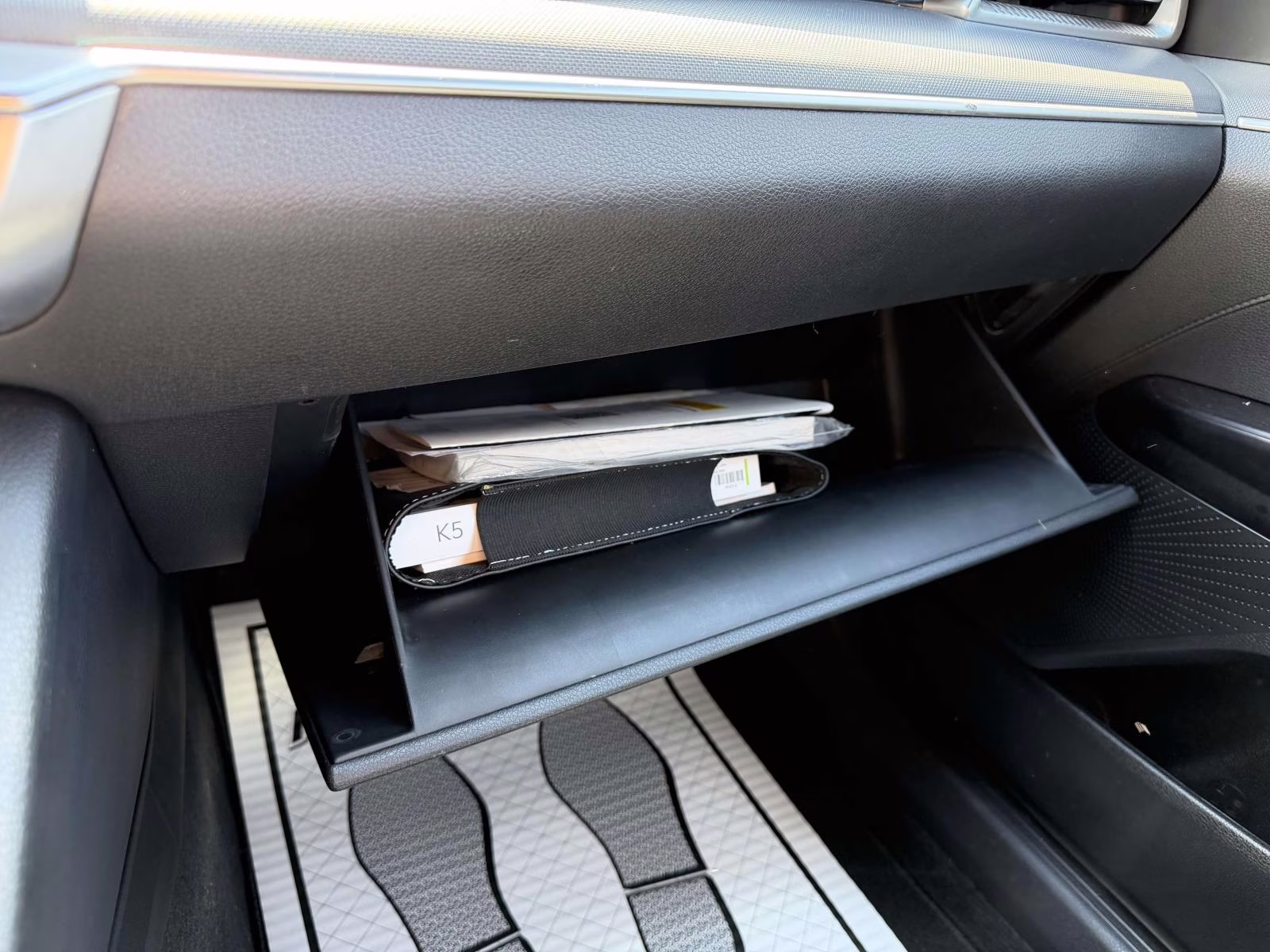 2024 White Kia K5 GT-Line Auto FWD FWD Sedan