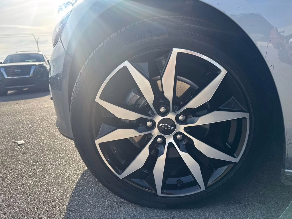 2024 Sterling Gray Metallic Chevrolet Malibu RS FWD Sedan