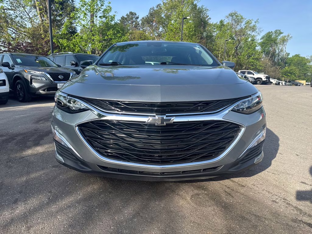 2024 Sterling Gray Metallic Chevrolet Malibu RS FWD Sedan