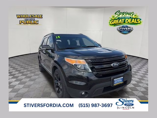 2014 Tuxedo Black Metallic Ford Explorer XLT 4X4 SUV