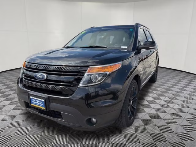 2014 Tuxedo Black Metallic Ford Explorer XLT 4X4 SUV