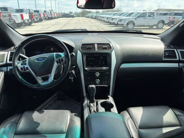 2014 Tuxedo Black Metallic Ford Explorer XLT 4X4 SUV