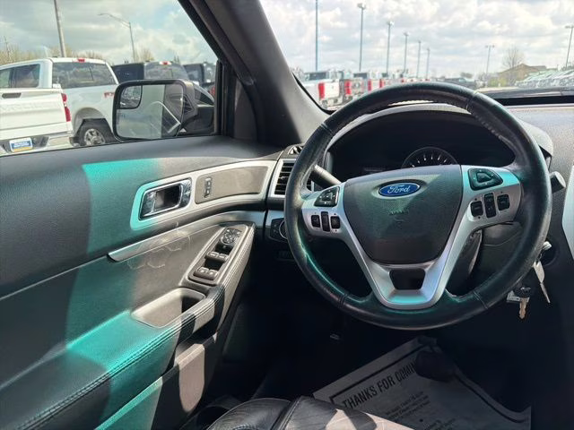 2014 Tuxedo Black Metallic Ford Explorer XLT 4X4 SUV