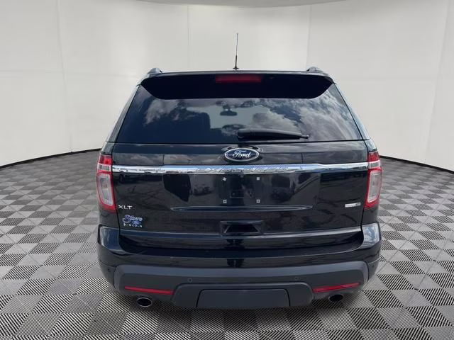 2014 Tuxedo Black Metallic Ford Explorer XLT 4X4 SUV