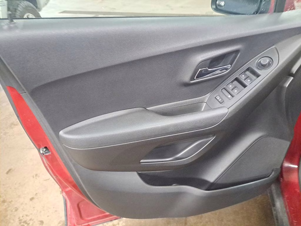 2019 Cajun Red Tintcoat Chevrolet Trax LT AWD SUV
