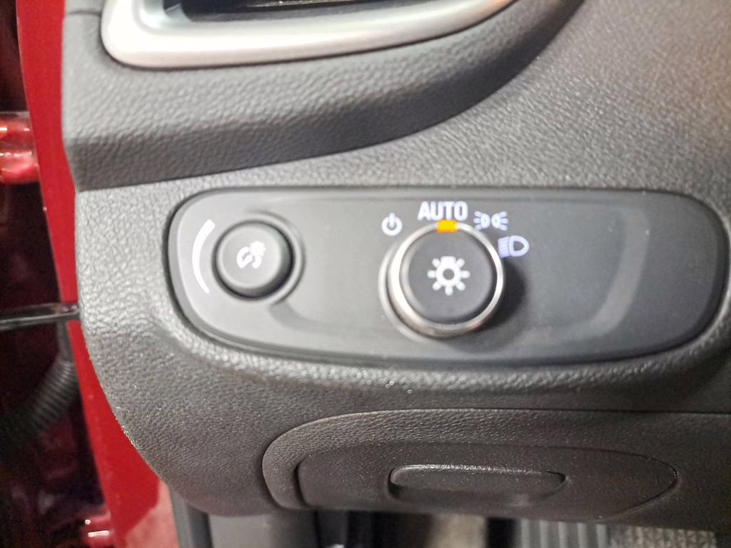 2019 Cajun Red Tintcoat Chevrolet Trax LT AWD SUV