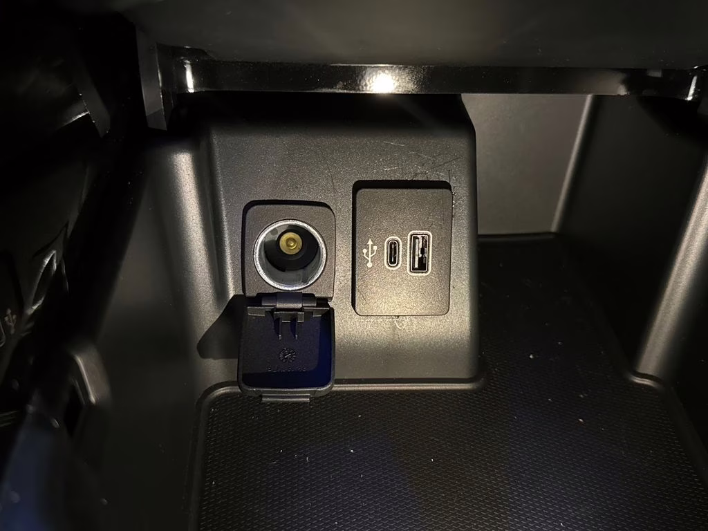 2025 Agate Black Metallic Ford Explorer Platinum RWD SUV