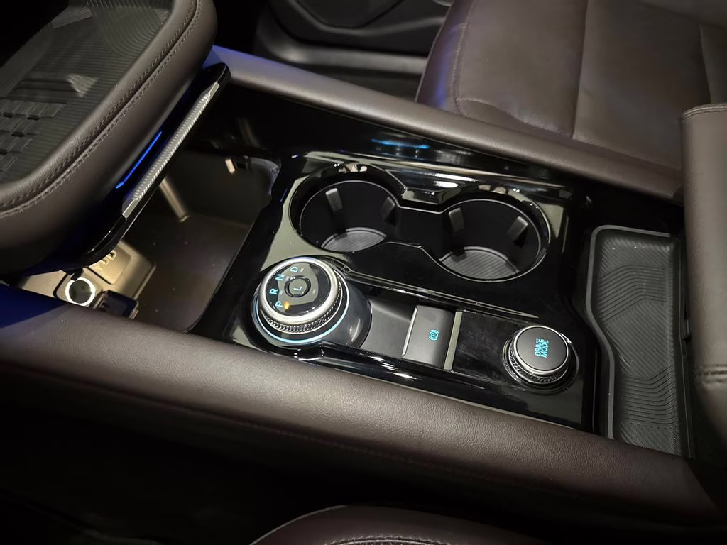 2025 Agate Black Metallic Ford Explorer Platinum RWD SUV