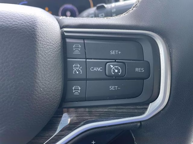 2022 Velvet Red Pearlcoat Jeep Wagoneer Series II 4X4 SUV