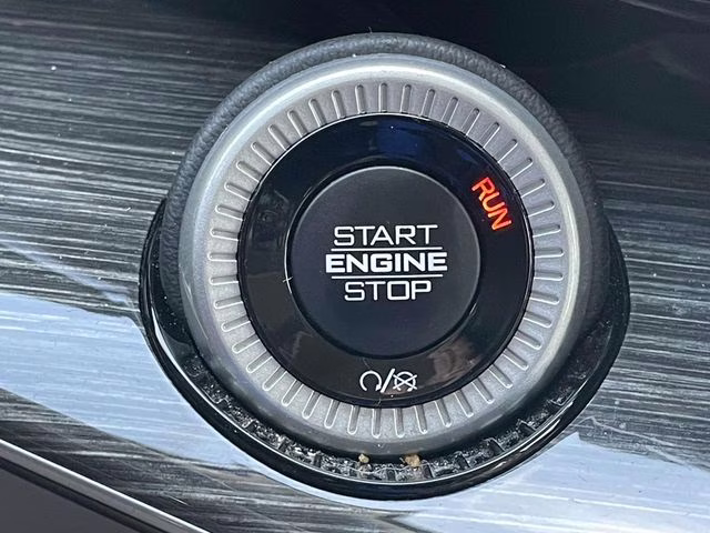 2022 Velvet Red Pearlcoat Jeep Wagoneer Series II 4X4 SUV