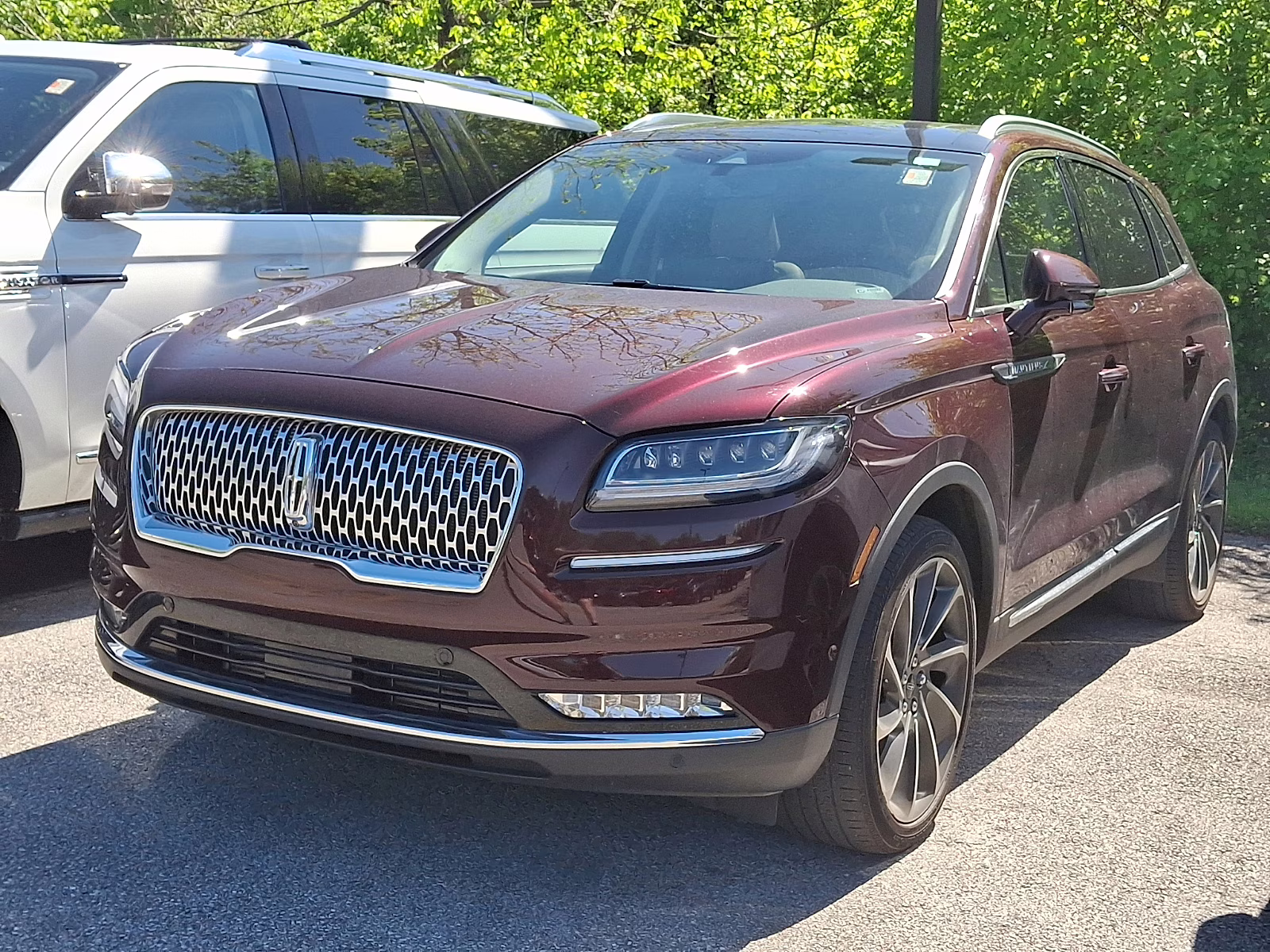 2022 Burgundy Velvet Metallic Tinted Clearcoat Lincoln Nautilus Reserve AWD
