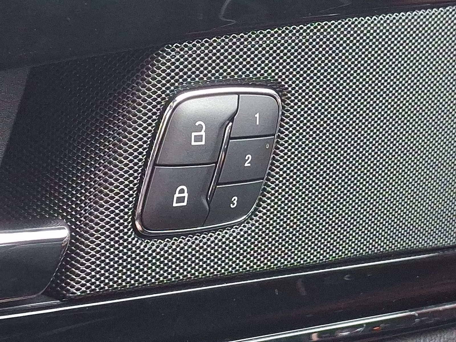 2023 Infinite Black Metallic Clearcoat - UM Lincoln Nautilus Reserve AWD