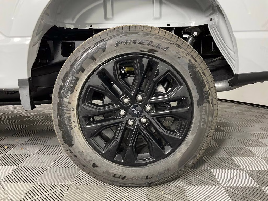 2026 Avalanche Ford F-150 XLT 4X4 Truck