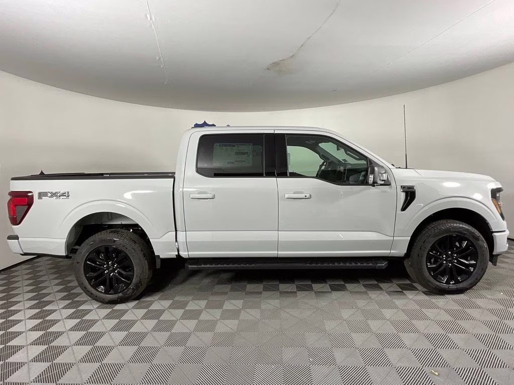 2026 Avalanche Ford F-150 XLT 4X4 Truck