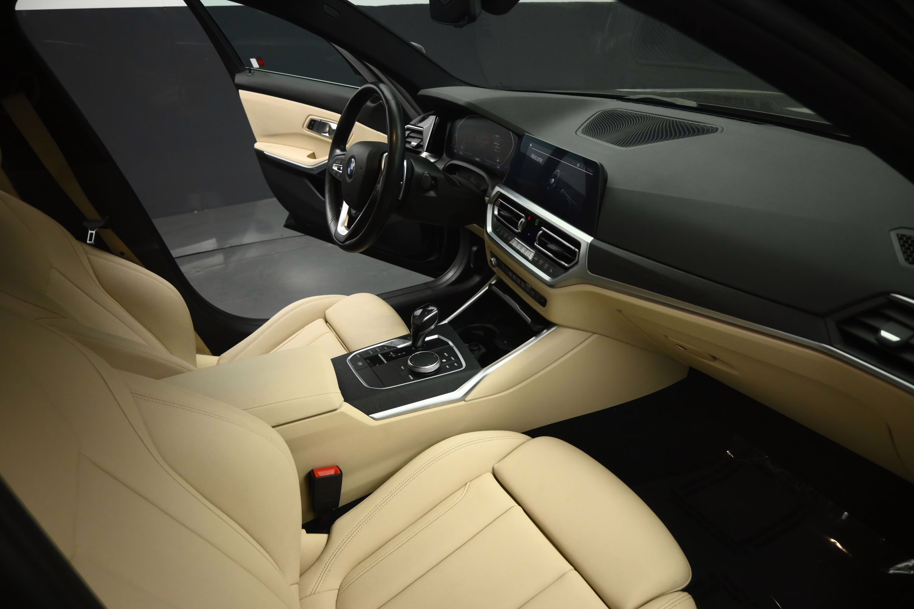 2021 Black Sapphire Metallic BMW 3 Series 330i xDrive AWD Sedan