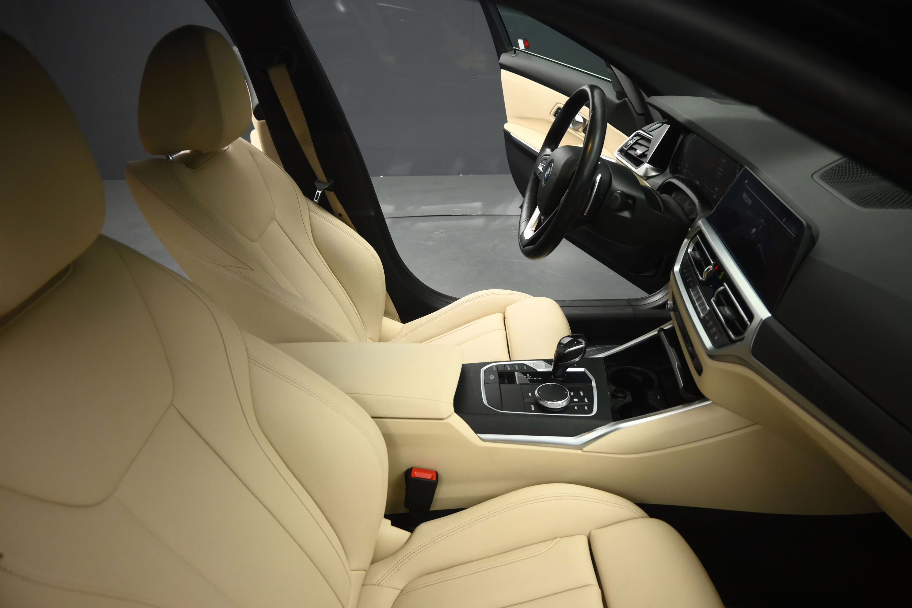 2021 Black Sapphire Metallic BMW 3 Series 330i xDrive AWD Sedan