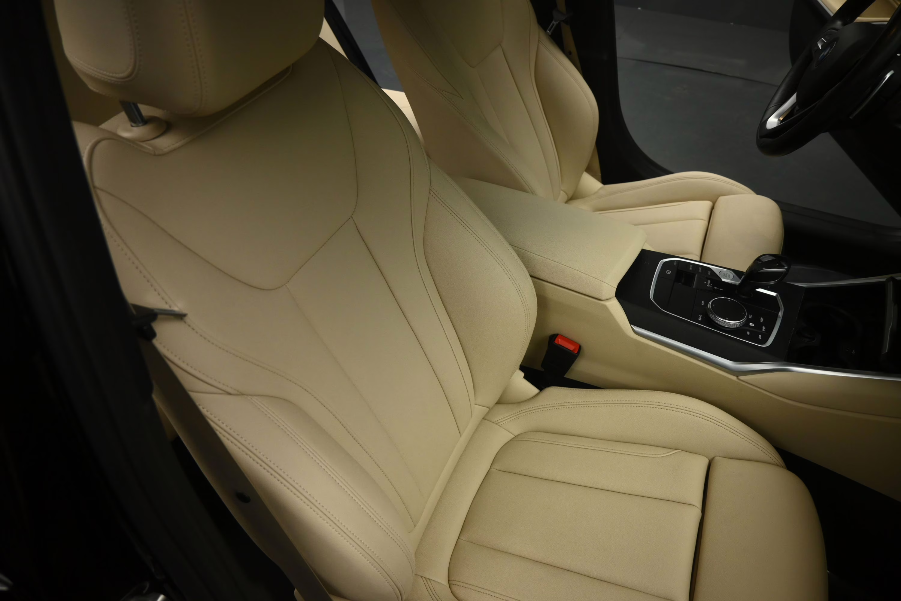 2021 Black Sapphire Metallic BMW 3 Series 330i xDrive AWD Sedan