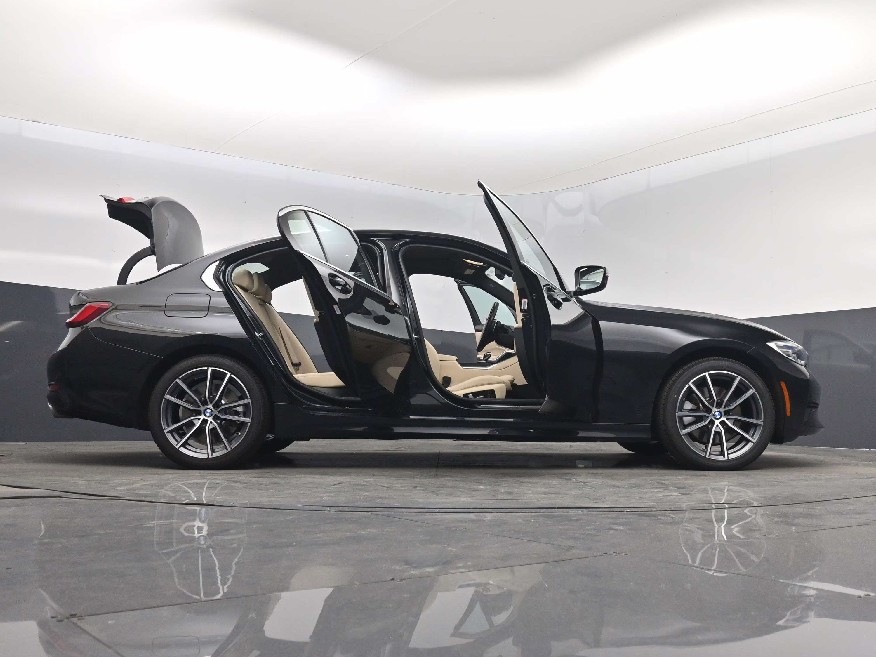 2021 Black Sapphire Metallic BMW 3 Series 330i xDrive AWD Sedan