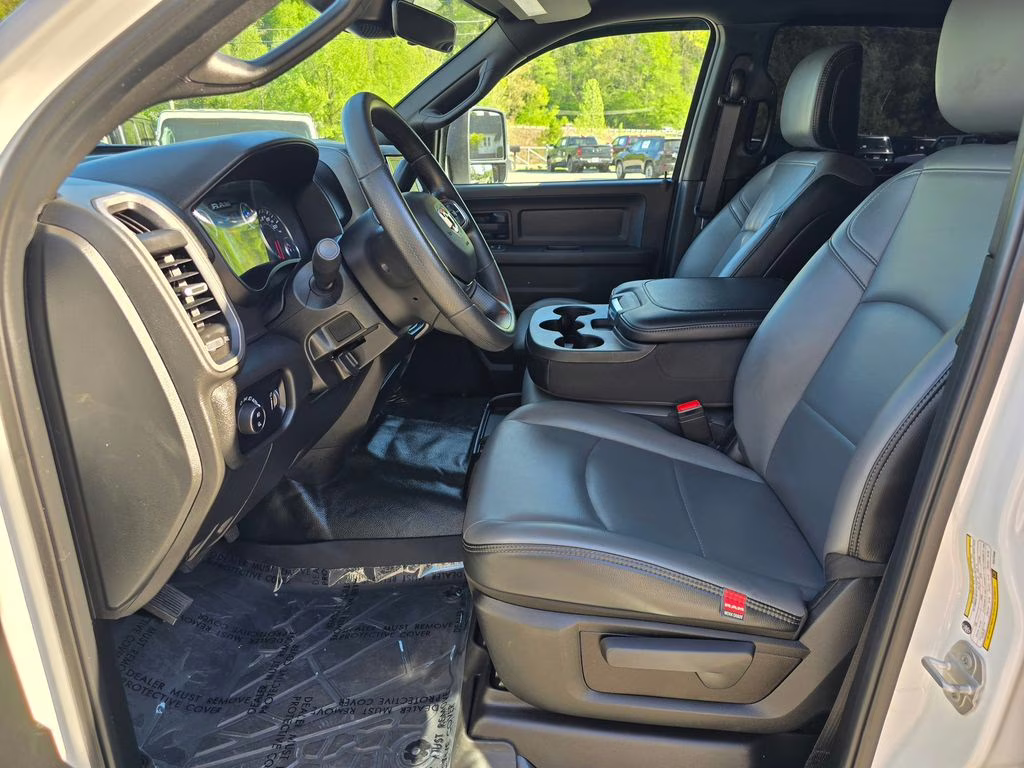 2025 Bright White Clearcoat Ram 3500 Tradesman 4X4 Truck