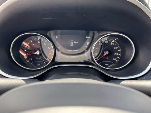 2018 Granite Crystal Metallic Clearcoat Jeep Compass Latitude 4X4 SUV