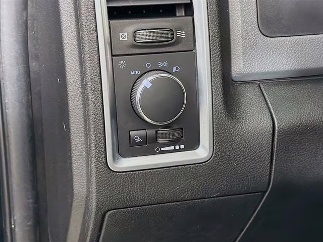 2019 Diamond Black Ram 1500 Classic SLT 4X4 Truck