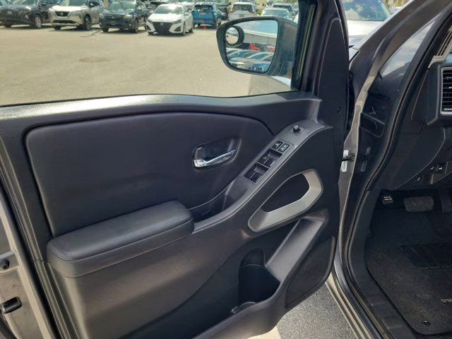 2023 Gun Metallic Nissan Frontier SV 4X4 Truck