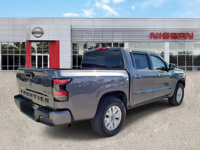 2023 Gun Metallic Nissan Frontier SV 4X4 Truck