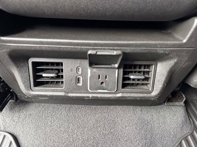 2022 Summit White GMC Sierra 1500 Elevation RWD Truck