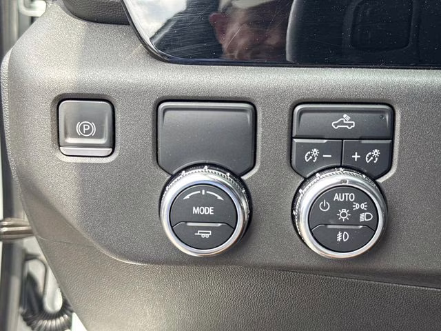 2022 Summit White GMC Sierra 1500 Elevation RWD Truck