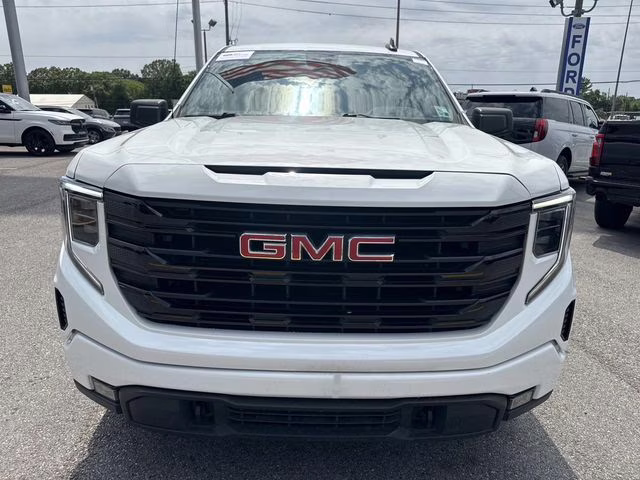 2022 Summit White GMC Sierra 1500 Elevation RWD Truck