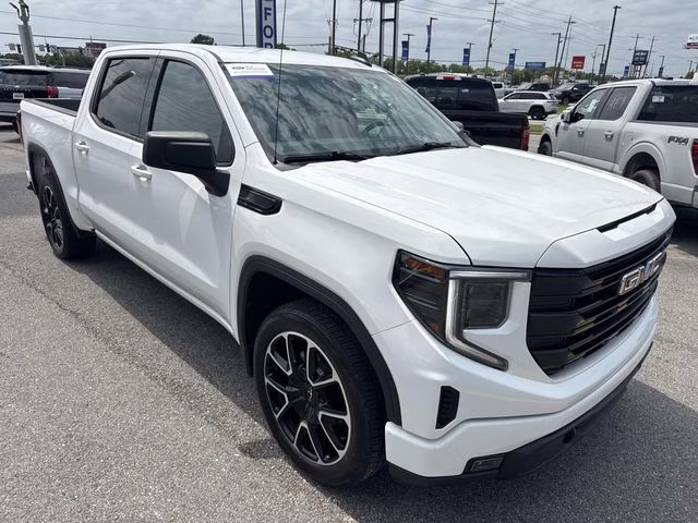 2022 Summit White GMC Sierra 1500 Elevation RWD Truck